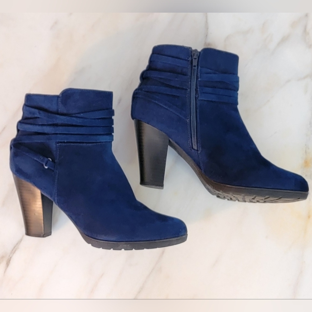Blue Suede Healed Boots Size 9.5